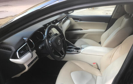 Toyota Camry, 2019 год, 2 700 000 рублей, 7 фотография