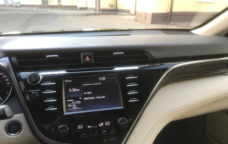 Toyota Camry, 2019 год, 2 700 000 рублей, 12 фотография