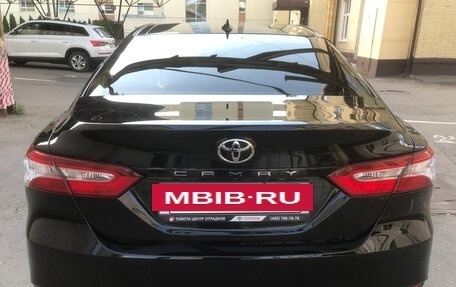 Toyota Camry, 2019 год, 2 700 000 рублей, 5 фотография
