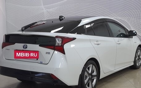Toyota Prius IV XW50, 2019 год, 2 373 000 рублей, 4 фотография