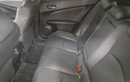 Toyota Prius IV XW50, 2019 год, 2 373 000 рублей, 14 фотография