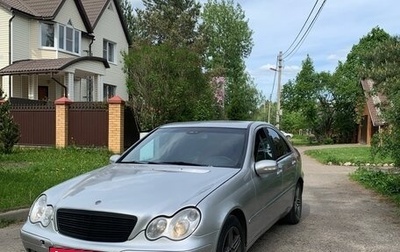 Mercedes-Benz C-Класс, 2000 год, 520 000 рублей, 1 фотография