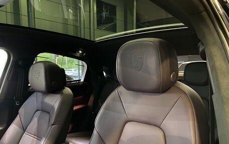 Porsche Cayenne III, 2024 год, 30 800 000 рублей, 27 фотография
