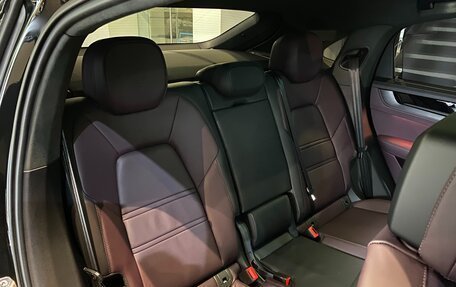 Porsche Cayenne III, 2024 год, 30 800 000 рублей, 25 фотография