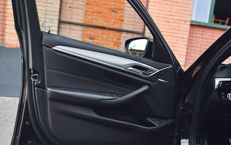 BMW 5 серия, 2018 год, 3 450 000 рублей, 13 фотография