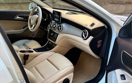 Mercedes-Benz GLA, 2015 год, 1 799 000 рублей, 12 фотография