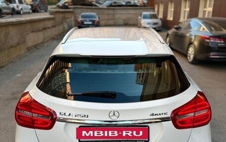 Mercedes-Benz GLA, 2015 год, 1 799 000 рублей, 13 фотография