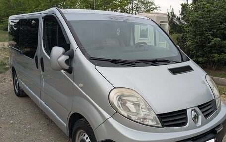 Renault Trafic, 2007 год, 1 450 000 рублей, 2 фотография