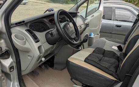 Renault Trafic, 2007 год, 1 450 000 рублей, 9 фотография