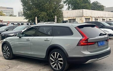 Volvo V90 Cross Country I рестайлинг, 2022 год, 4 290 000 рублей, 5 фотография