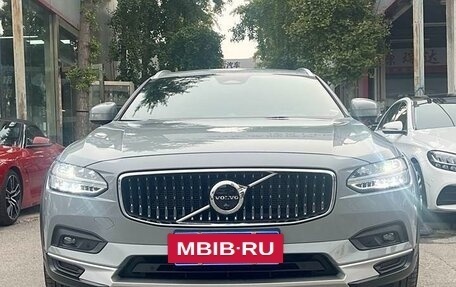 Volvo V90 Cross Country I рестайлинг, 2022 год, 4 290 000 рублей, 2 фотография