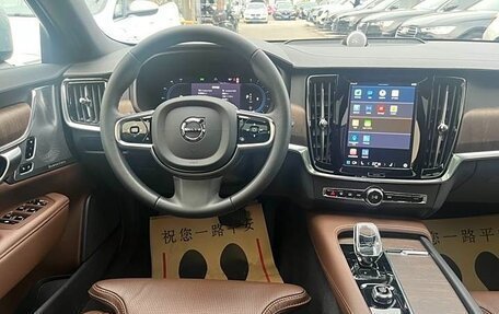 Volvo V90 Cross Country I рестайлинг, 2022 год, 4 290 000 рублей, 24 фотография