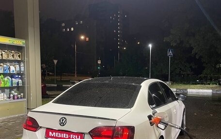 Volkswagen Jetta VI, 2011 год, 1 220 000 рублей, 1 фотография