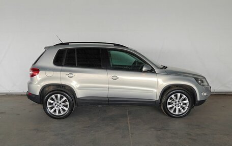 Volkswagen Tiguan I, 2011 год, 1 070 000 рублей, 8 фотография