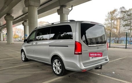Mercedes-Benz V-Класс, 2015 год, 4 500 000 рублей, 7 фотография