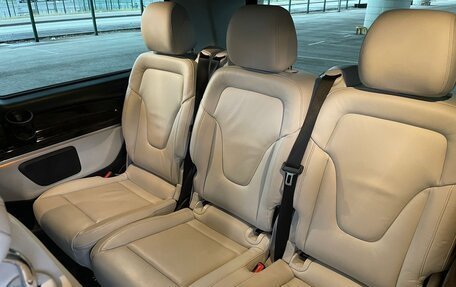Mercedes-Benz V-Класс, 2015 год, 4 500 000 рублей, 19 фотография
