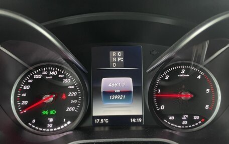 Mercedes-Benz V-Класс, 2015 год, 4 500 000 рублей, 39 фотография