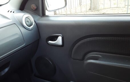 Renault Logan I, 2009 год, 800 000 рублей, 4 фотография