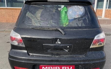 Mitsubishi Outlander III рестайлинг 3, 2006 год, 750 000 рублей, 2 фотография