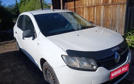 Renault Logan II, 2017 год, 440 000 рублей, 2 фотография