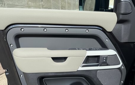 Land Rover Defender II, 2023 год, 13 500 000 рублей, 16 фотография