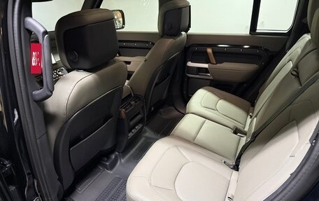 Land Rover Defender II, 2023 год, 13 500 000 рублей, 10 фотография