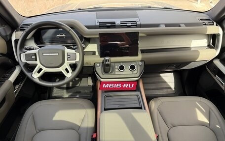Land Rover Defender II, 2023 год, 13 500 000 рублей, 11 фотография