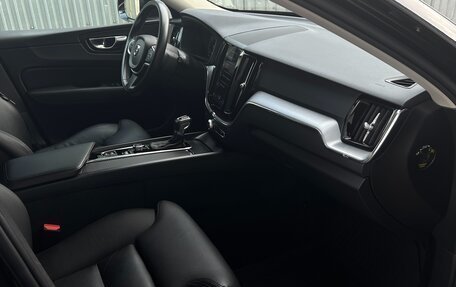 Volvo XC60 II, 2019 год, 3 450 000 рублей, 10 фотография