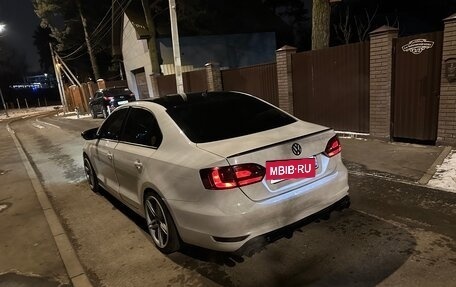Volkswagen Jetta VI, 2011 год, 1 220 000 рублей, 13 фотография