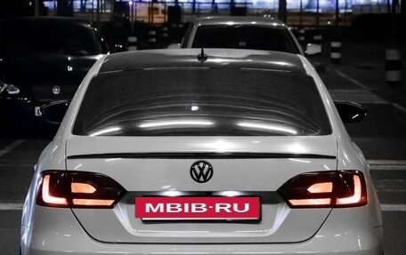 Volkswagen Jetta VI, 2011 год, 1 220 000 рублей, 2 фотография