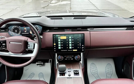 Land Rover Range Rover IV рестайлинг, 2023 год, 26 540 000 рублей, 13 фотография