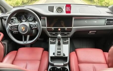 Porsche Macan I рестайлинг, 2022 год, 5 880 000 рублей, 6 фотография