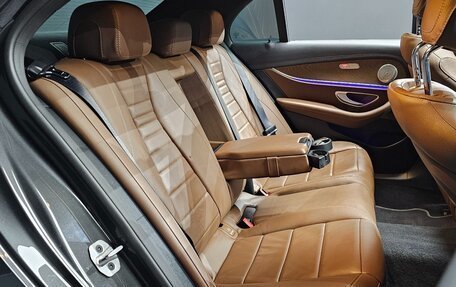 Mercedes-Benz E-Класс, 2020 год, 3 200 000 рублей, 12 фотография