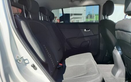 KIA Sportage III, 2015 год, 1 750 000 рублей, 12 фотография