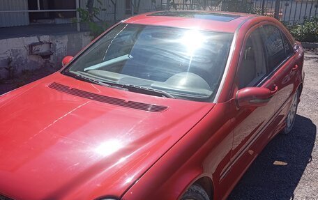 Mercedes-Benz C-Класс, 2004 год, 570 000 рублей, 3 фотография