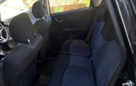 Honda Fit III, 2010 год, 850 000 рублей, 8 фотография