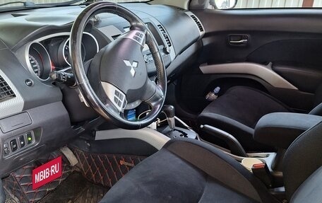 Mitsubishi Outlander III рестайлинг 3, 2008 год, 1 100 000 рублей, 4 фотография