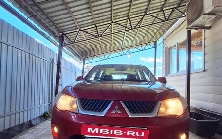 Mitsubishi Outlander III рестайлинг 3, 2008 год, 1 100 000 рублей, 3 фотография
