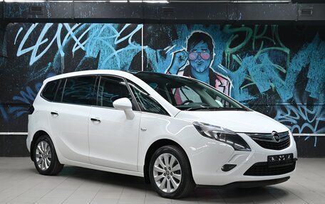 Opel Zafira C рестайлинг, 2014 год, 1 195 000 рублей, 2 фотография