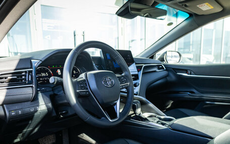 Toyota Camry, 2024 год, 5 590 000 рублей, 14 фотография