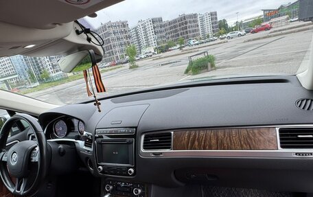 Volkswagen Touareg III, 2016 год, 3 200 000 рублей, 8 фотография