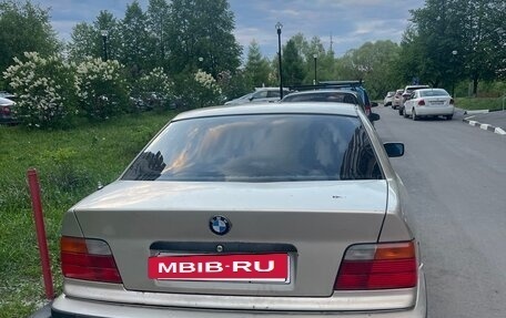 BMW 3 серия, 1992 год, 320 000 рублей, 4 фотография