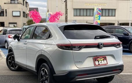 Honda Vezel, 2022 год, 2 000 000 рублей, 5 фотография