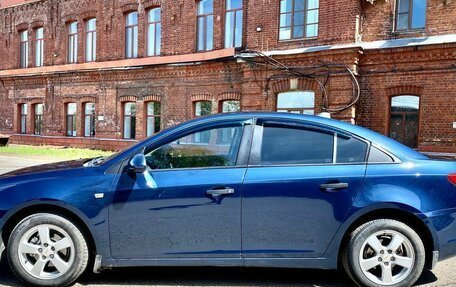 Chevrolet Cruze II, 2011 год, 690 000 рублей, 4 фотография