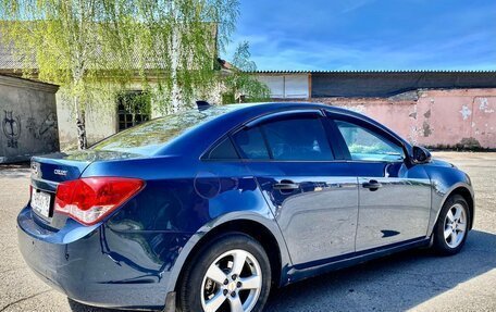 Chevrolet Cruze II, 2011 год, 690 000 рублей, 7 фотография
