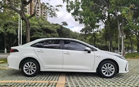 Toyota Corolla, 2022 год, 1 850 000 рублей, 7 фотография