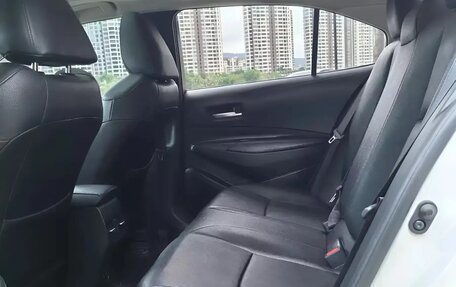 Toyota Corolla, 2022 год, 1 850 000 рублей, 10 фотография