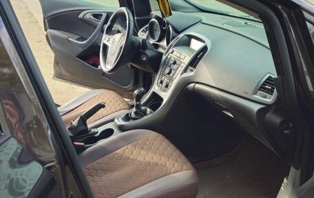 Opel Astra J, 2013 год, 870 000 рублей, 10 фотография