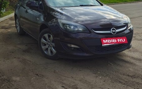 Opel Astra J, 2013 год, 870 000 рублей, 5 фотография