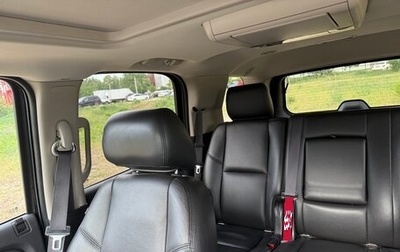 Chevrolet Tahoe III, 2012 год, 2 450 000 рублей, 1 фотография